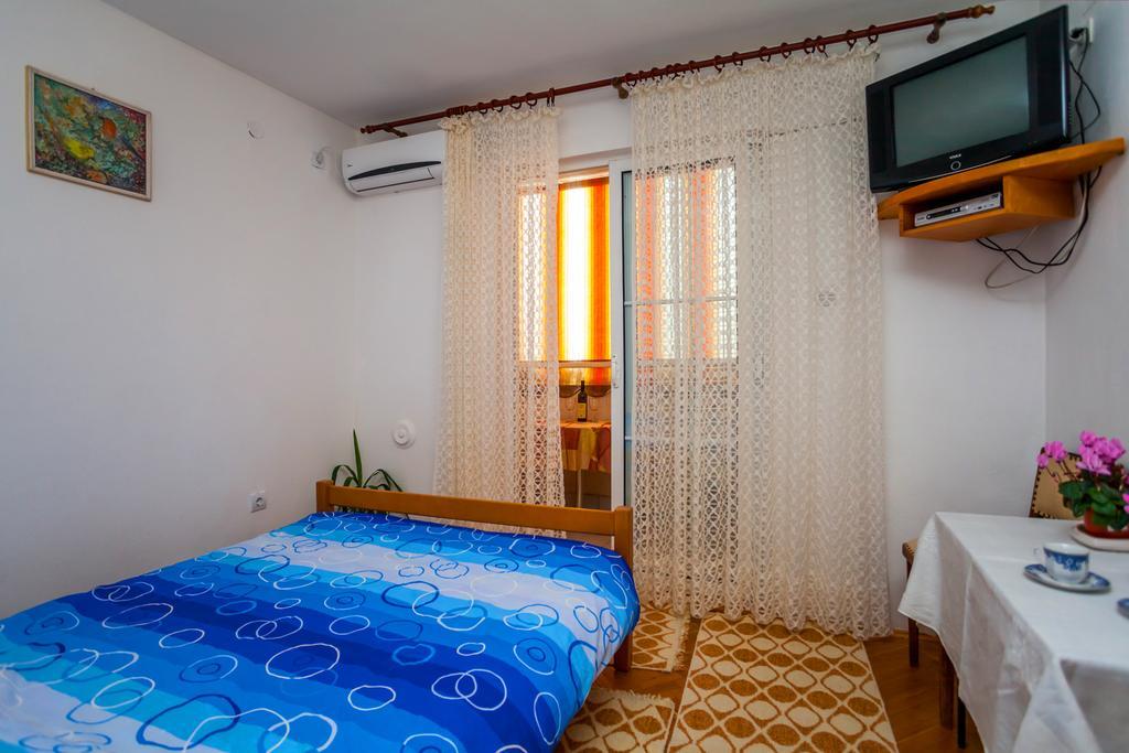 Apartments Marko ティヴァト 部屋 写真