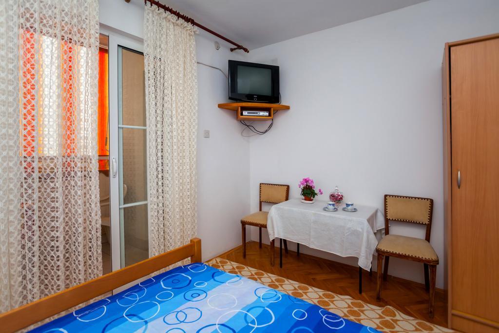 Apartments Marko ティヴァト 部屋 写真