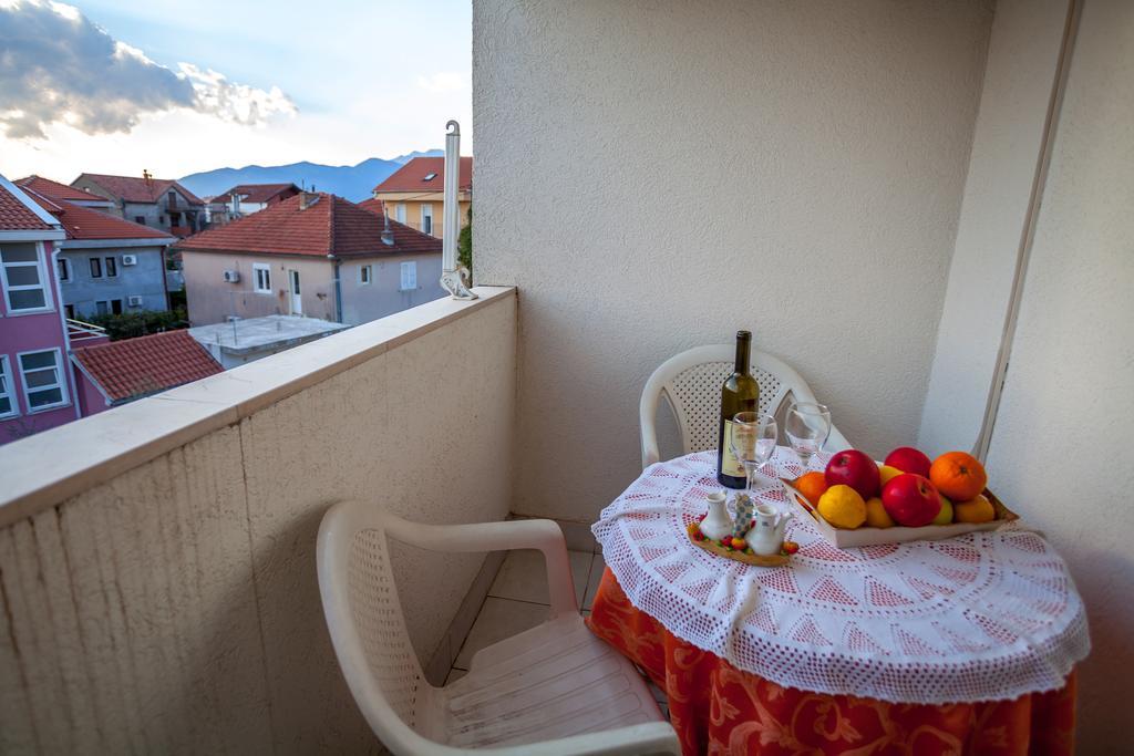 Apartments Marko ティヴァト 部屋 写真