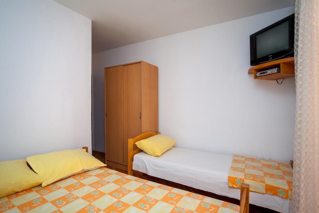 Apartments Marko ティヴァト 部屋 写真