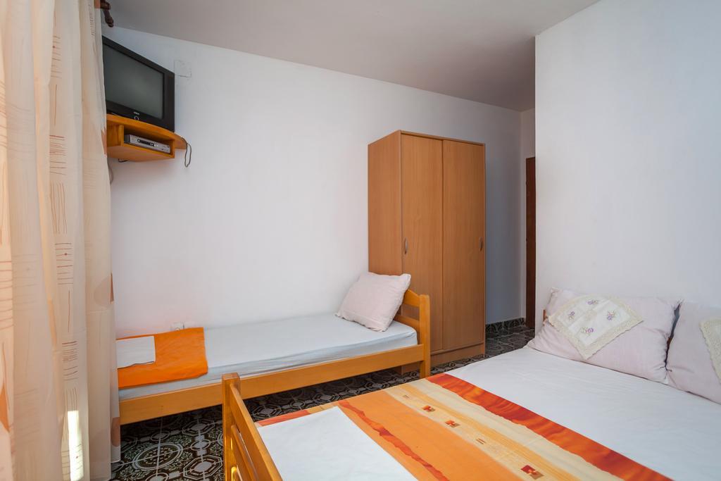Apartments Marko ティヴァト 部屋 写真